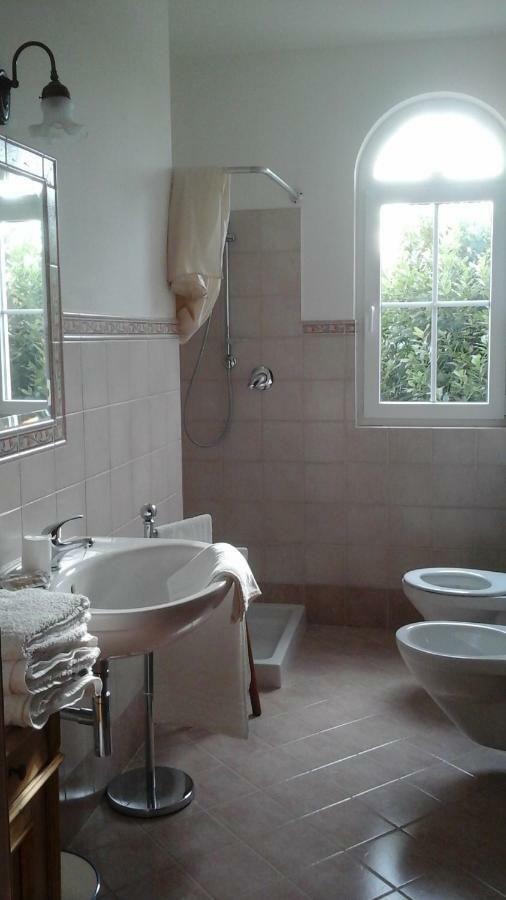 B&B Castellano Cerasolo Bagian luar foto