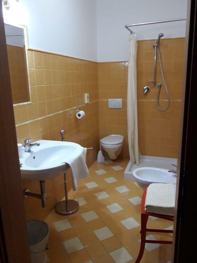 B&B Castellano Cerasolo Bagian luar foto