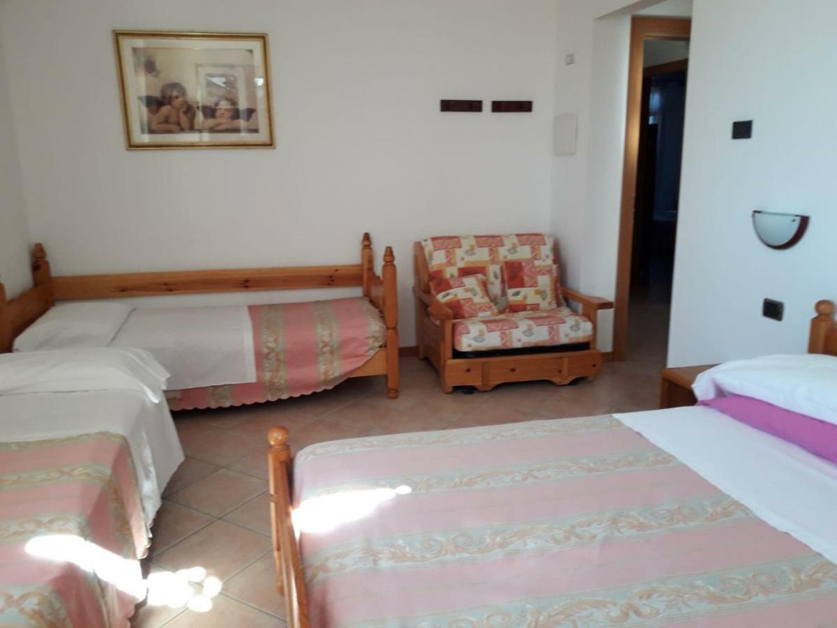 B&B Castellano Cerasolo Bagian luar foto